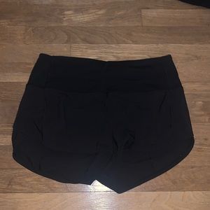 Lululemon Speed Up Mid-Rise Lined Short 4”